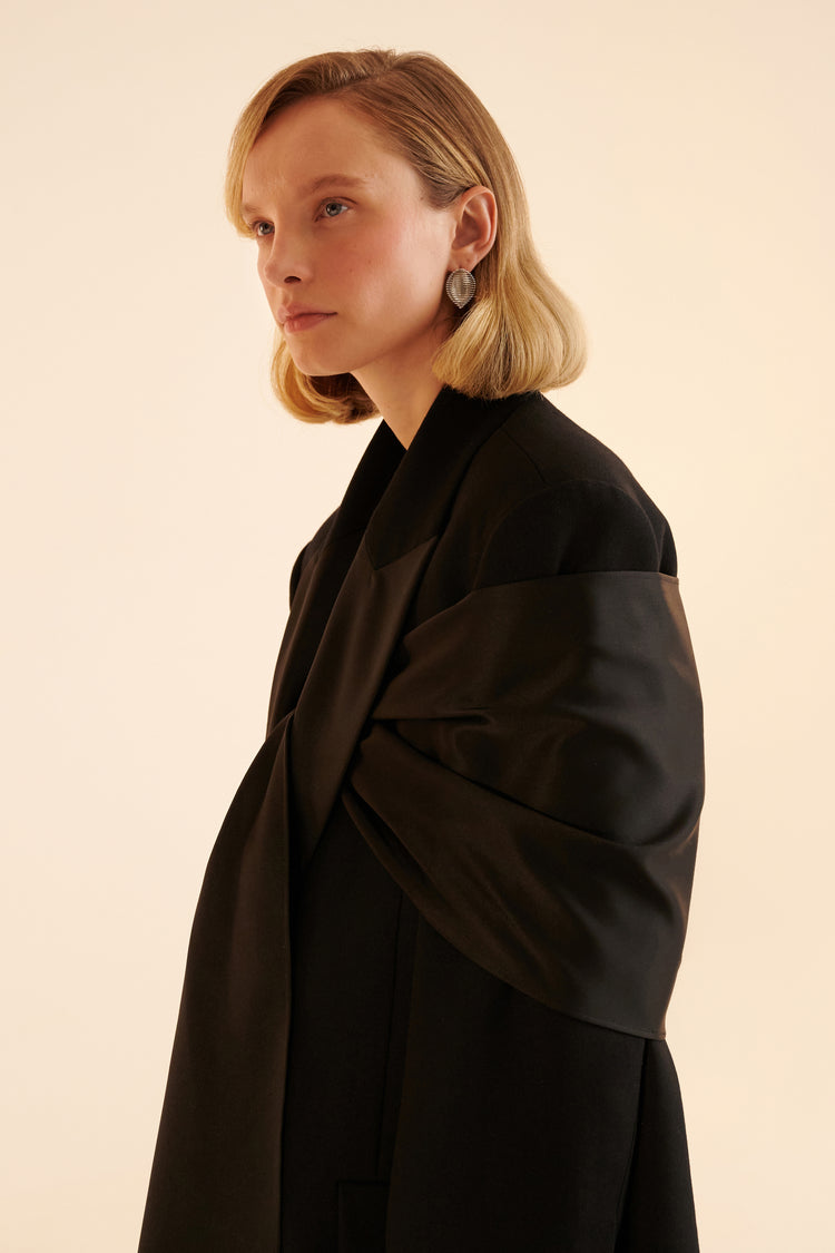 Blazer with scarf ((Simple Truths)), black