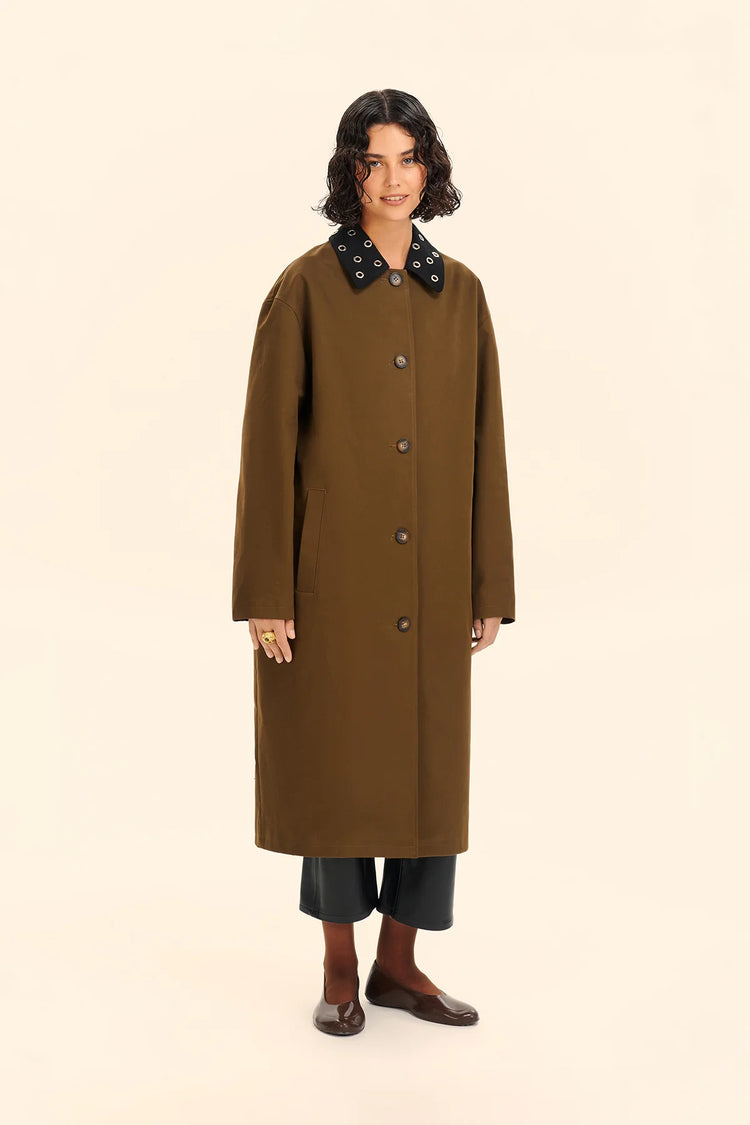 Coat with eyelets (((Like Audrey's))), brown