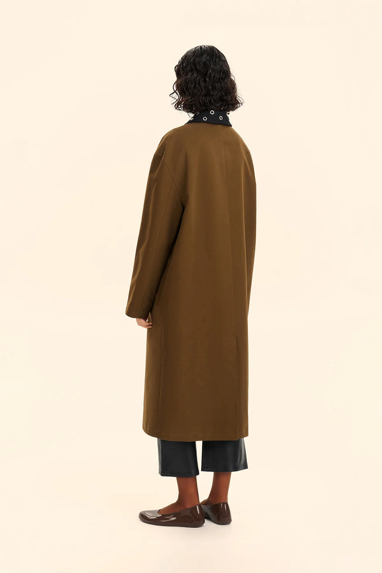 Coat with eyelets (((Like Audrey's))), brown
