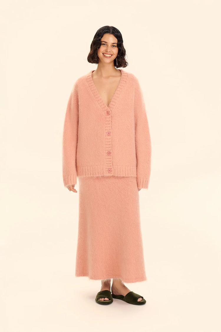 Cardigan ((Gentle personality)), peach
