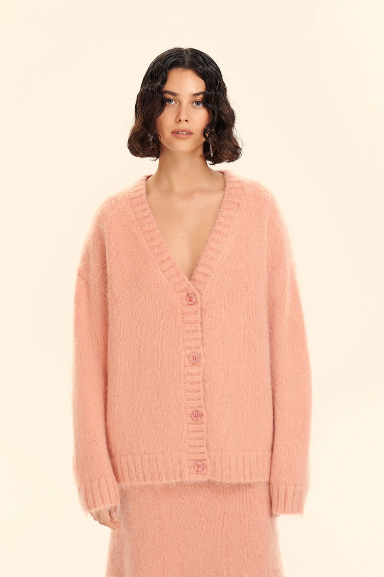 Cardigan ((Gentle personality)), peach