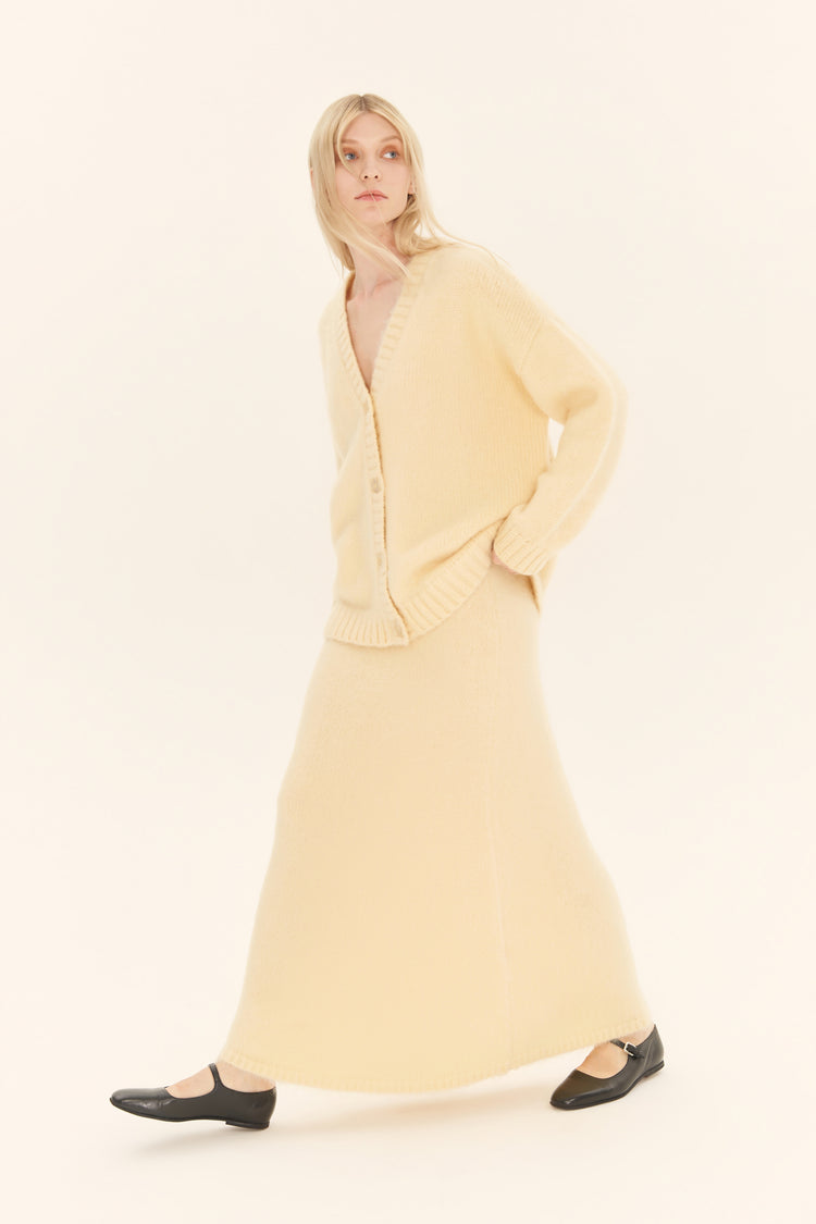 Skirt (Gentle personality), banana split