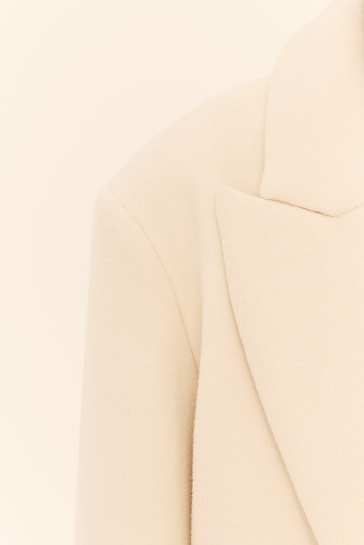 (((Classy))) oversized coat, milky white