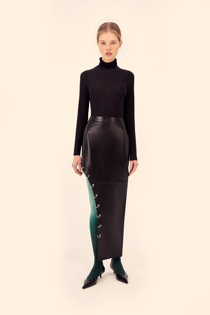 Leather skirt with rings (Leather Weather), black