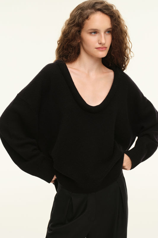 Sweater with neckline ((Smart and Sexy)), black