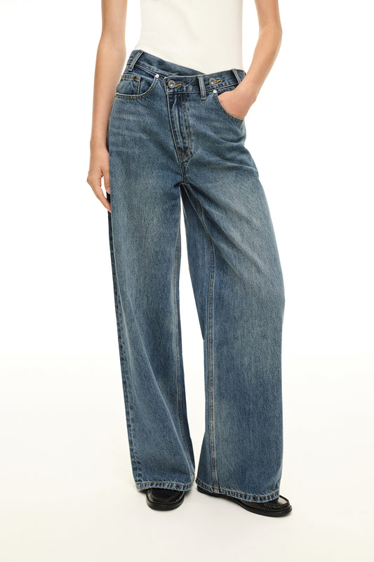 Jeans with asymmetrical waistband ((OFFLine Jeans))), blue